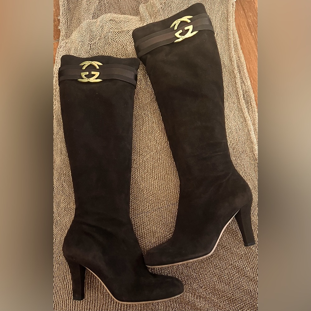 *Gucci Chocolate Brown Gold GG Buckle Boots